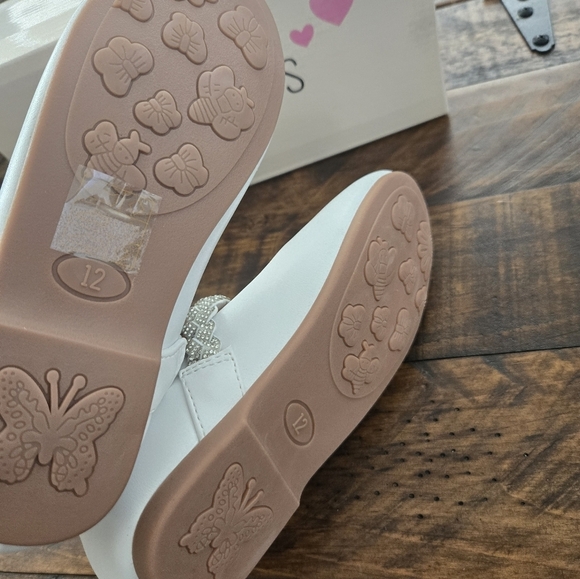 Tip Top Kids Girls MaryJane White Shoe with Rhinestone Strap. Style S170. Size 1 - Picture 5 of 6